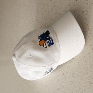 BRAND NEW white hat